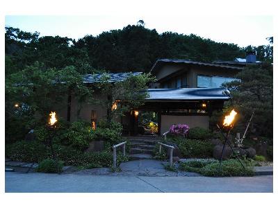 �G�[�X�i�s�a�F������